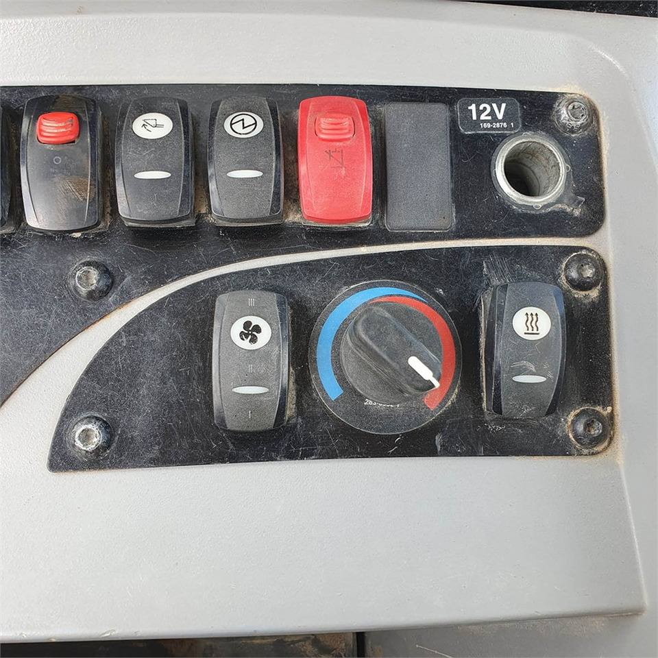 Chargeuse sur pneus Caterpillar 906 H2: photos 20