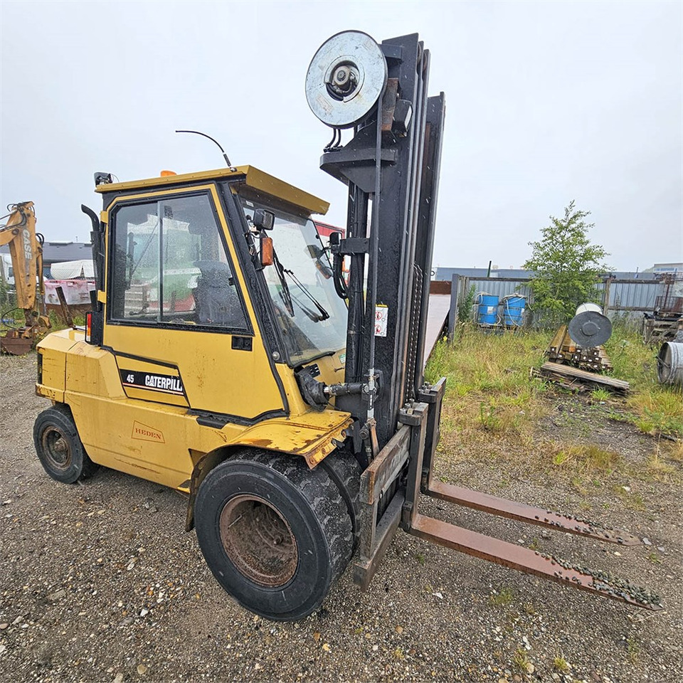 Chariot élévateur Caterpillar DP45: photos 7