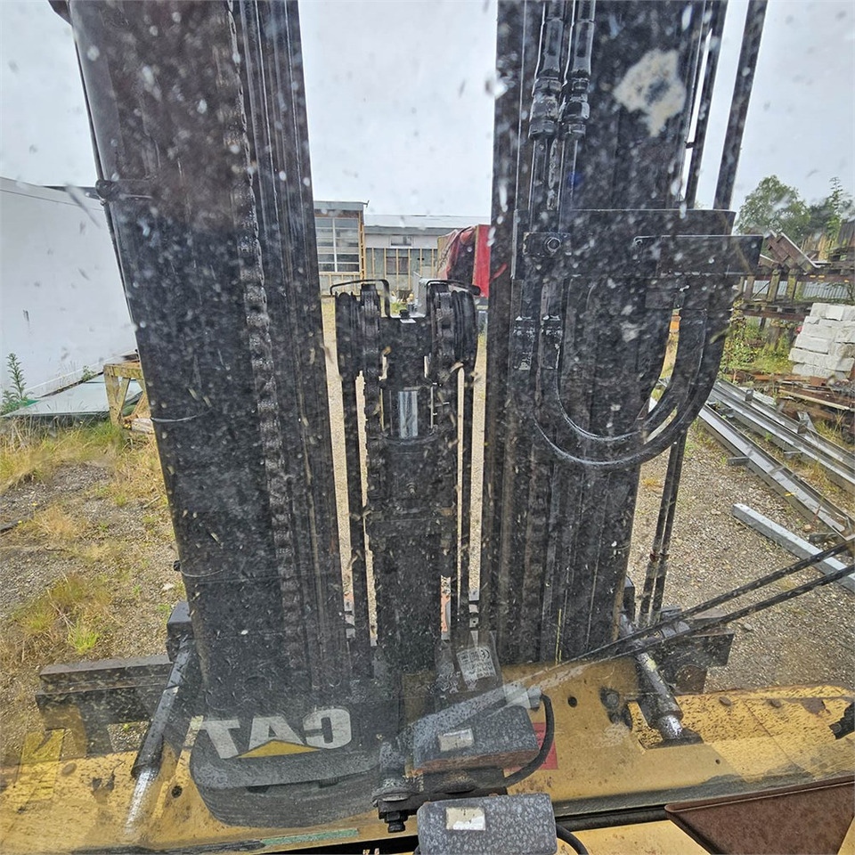 Chariot élévateur Caterpillar DP45: photos 27