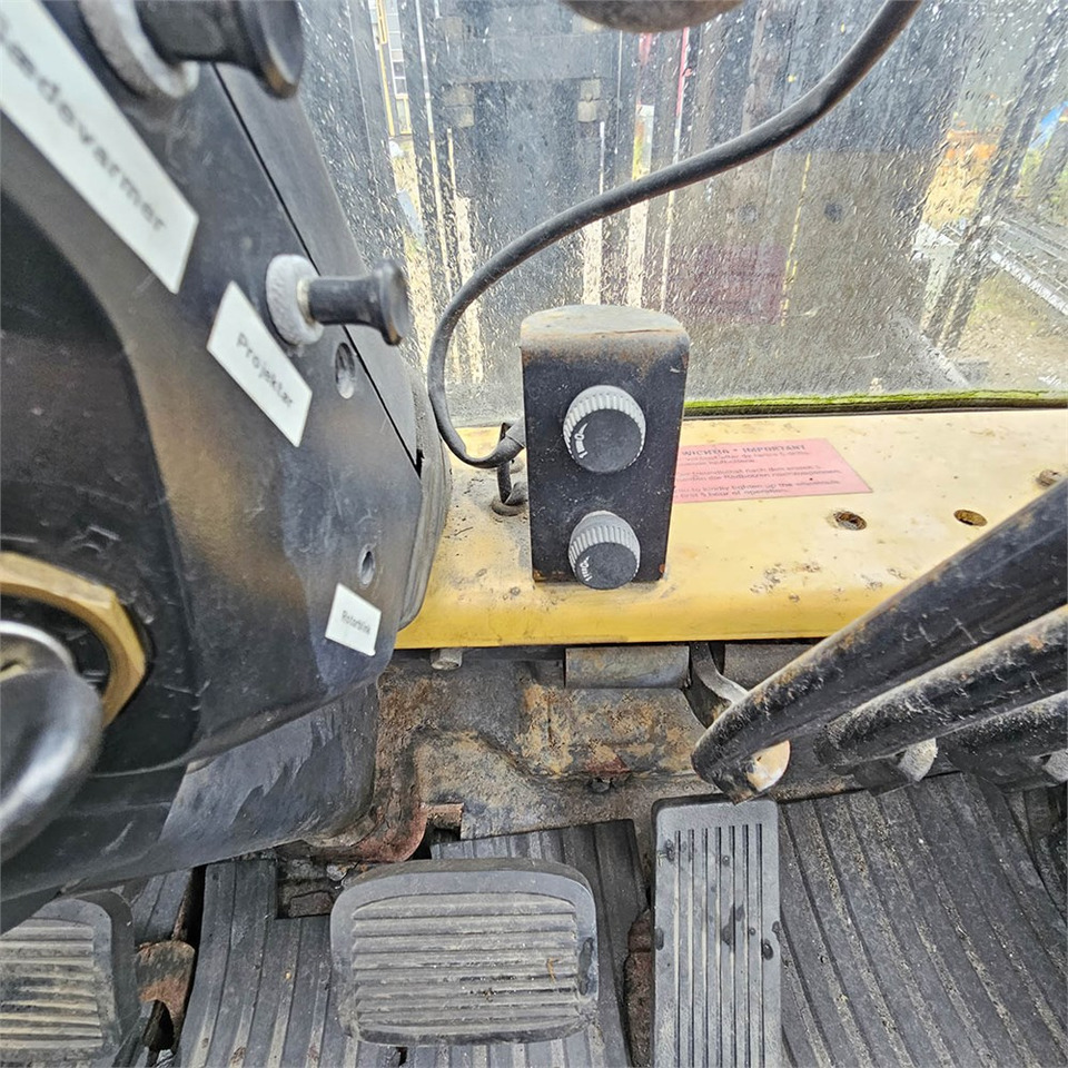 Chariot élévateur Caterpillar DP45: photos 15