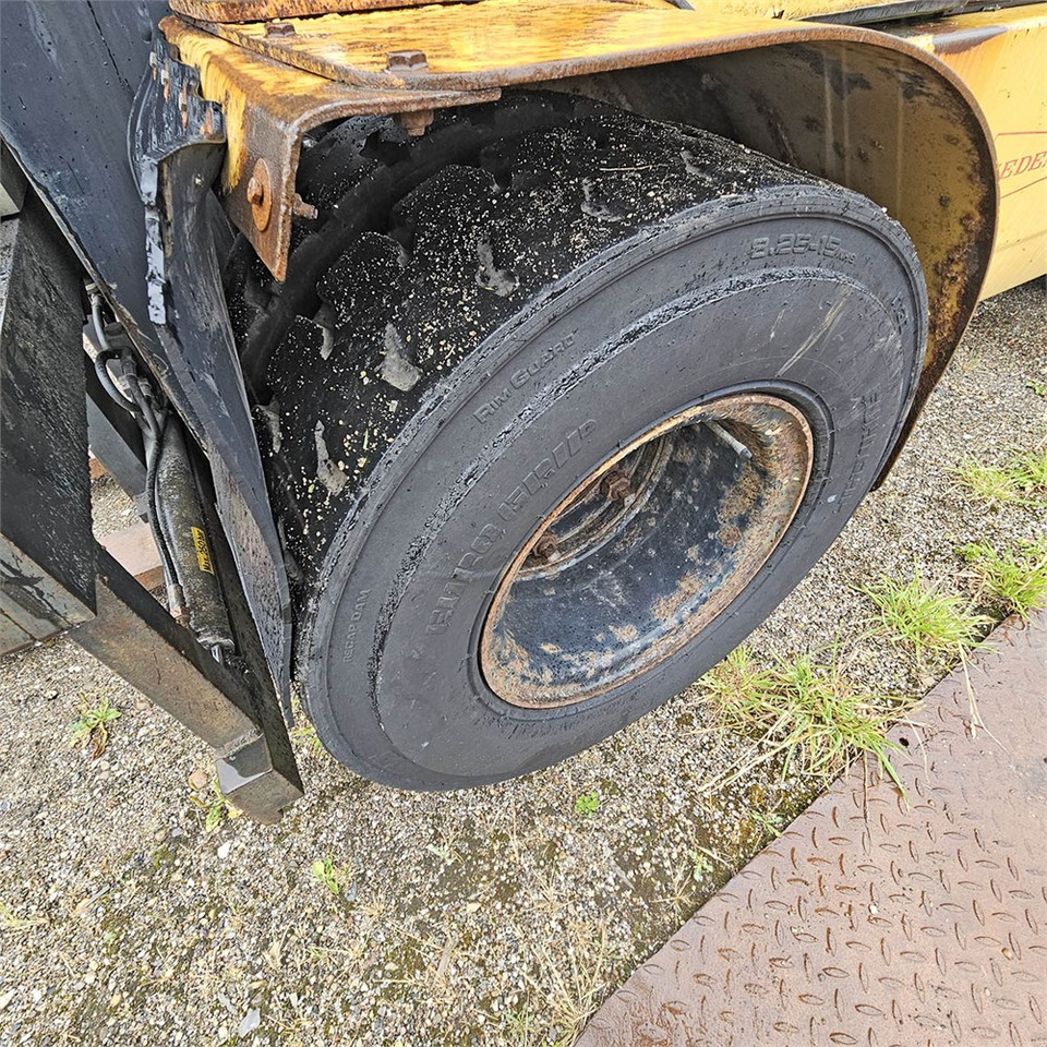 Chariot élévateur Caterpillar DP45: photos 30