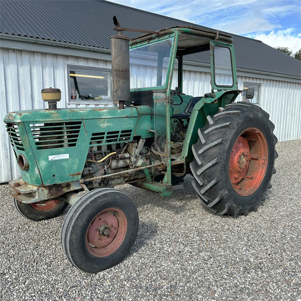 Deutz D 60 06 - Tracteur agricole: photos 1 Deutz D 60 06 - Tracteur agricole: photos 1