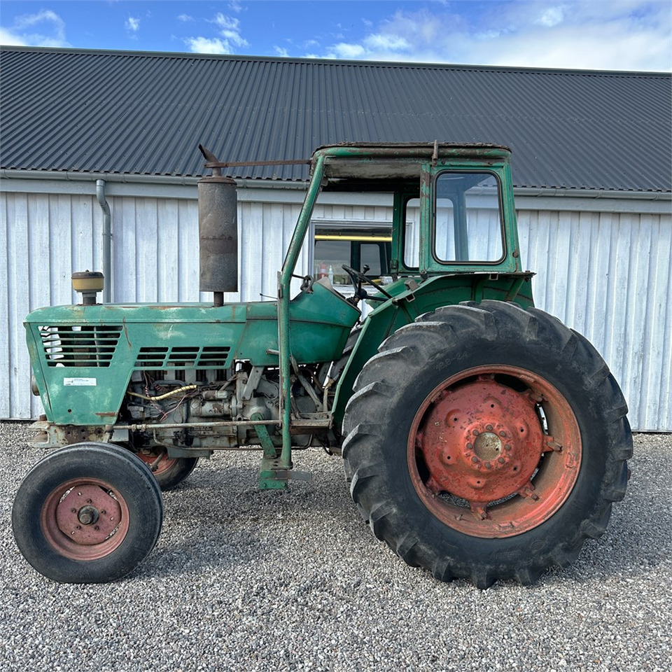 Deutz D 60 06 - Tracteur agricole: photos 4 Deutz D 60 06 - Tracteur agricole: photos 4