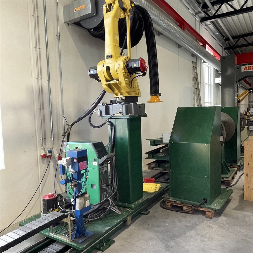 Fanuc Robot S-500 iB - Equipement de soudage: photos 5 Fanuc Robot S-500 iB - Equipement de soudage: photos 5