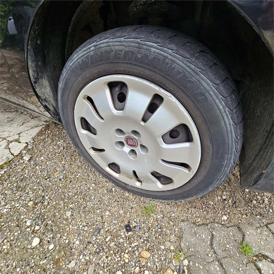 Fourgonnette Fiat Doblò Cargo 1.3 Mjt 90: photos 18