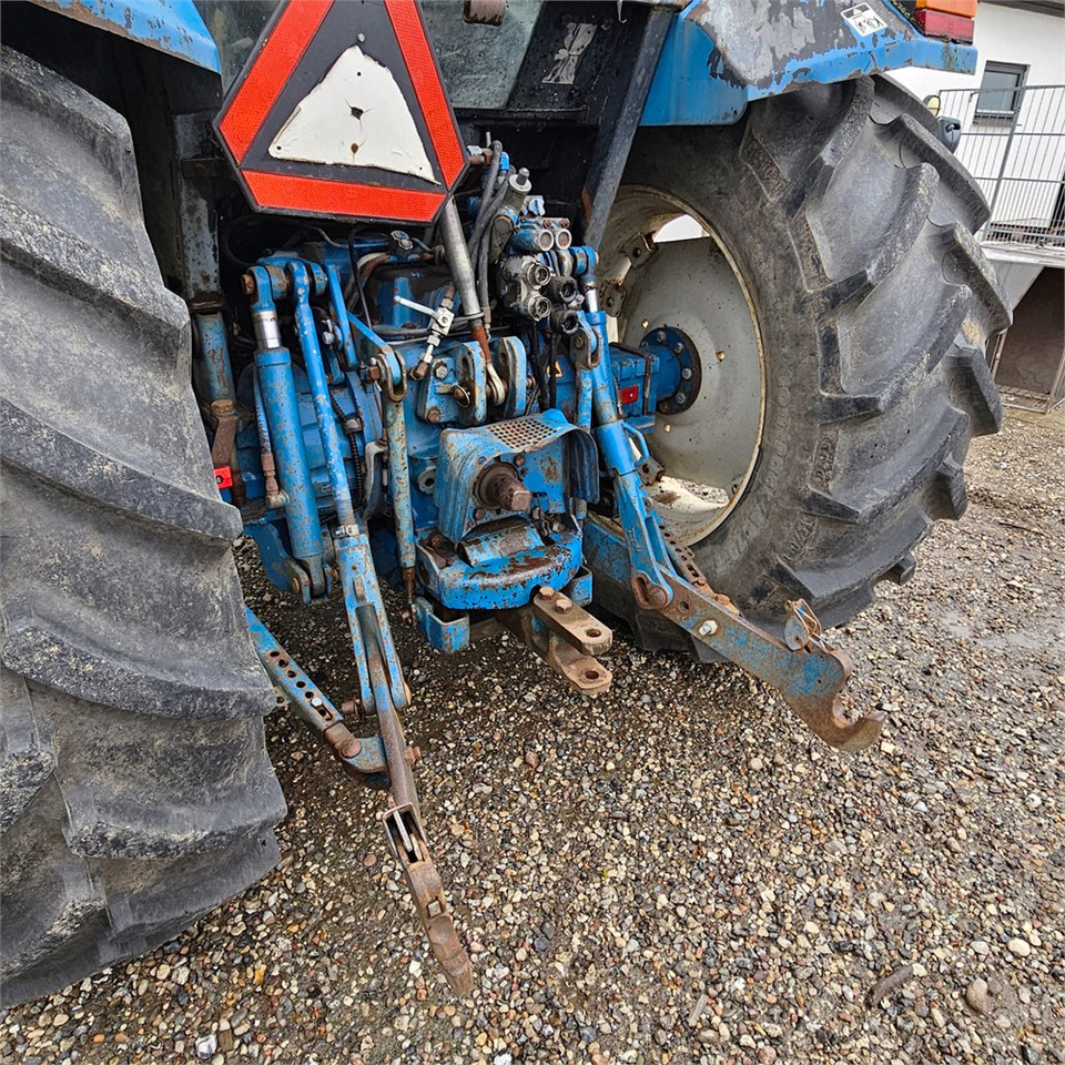 Ford 8340 - Tracteur agricole: photos 5 Ford 8340 - Tracteur agricole: photos 5
