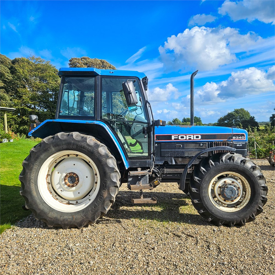 Ford 8340 Powerstar SLE - Tracteur agricole: photos 2 Ford 8340 Powerstar SLE - Tracteur agricole: photos 2