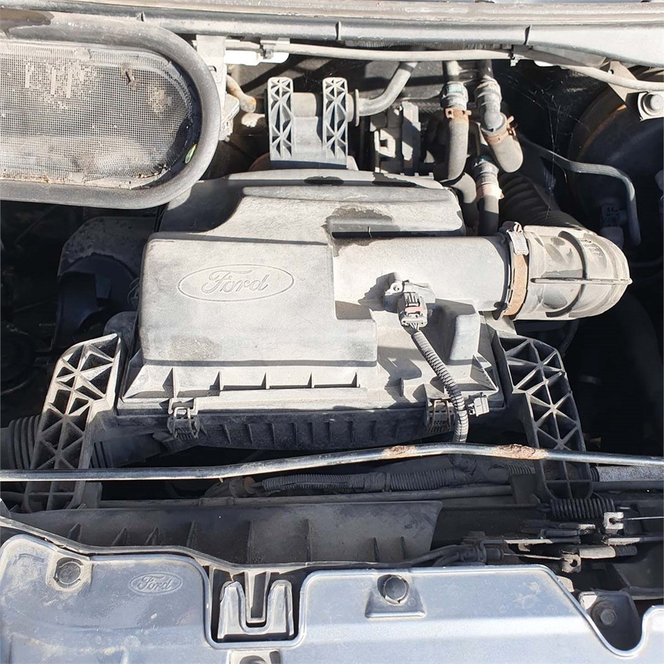 Fourgon utilitaire Ford Transit 350 L2h2 - 2.2.TDCI: photos 31 Fourgon utilitaire Ford Transit 350 L2h2 - 2.2.TDCI: photos 31