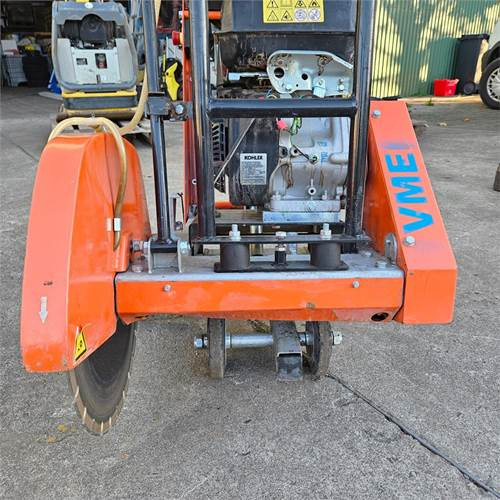 Gölz FS170 - Travaux routiers: photos 5 Gölz FS170 - Travaux routiers: photos 5