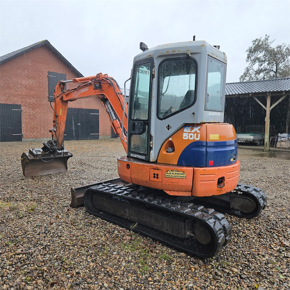 Hitachi FH50 U - Mini pelle: photos 3 Hitachi FH50 U - Mini pelle: photos 3