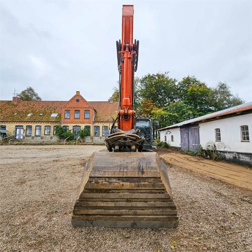 Hitachi ZX210 LC-6 - Pelle sur chenille: photos 4 Hitachi ZX210 LC-6 - Pelle sur chenille: photos 4