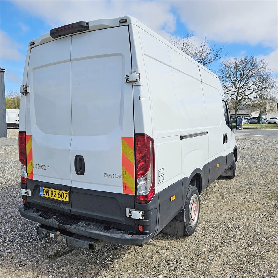 Iveco Daily 50-170 - Fourgon utilitaire: photos 5 Iveco Daily 50-170 - Fourgon utilitaire: photos 5