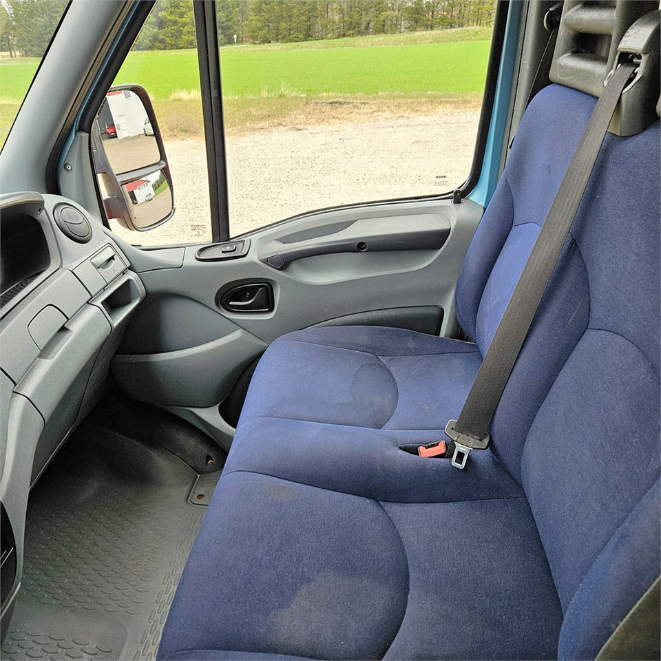 Camion plateau Iveco Stralis C35: photos 11