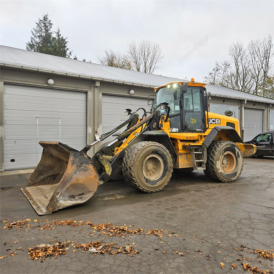 JCB 437HT T4 - Chargeuse sur pneus: photos 3 JCB 437HT T4 - Chargeuse sur pneus: photos 3