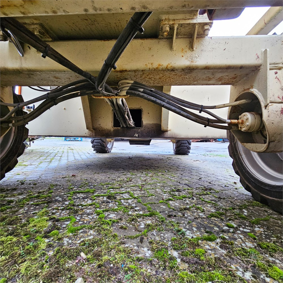 Nacelle ciseaux JLG 203-24: photos 29 Nacelle ciseaux JLG 203-24: photos 29