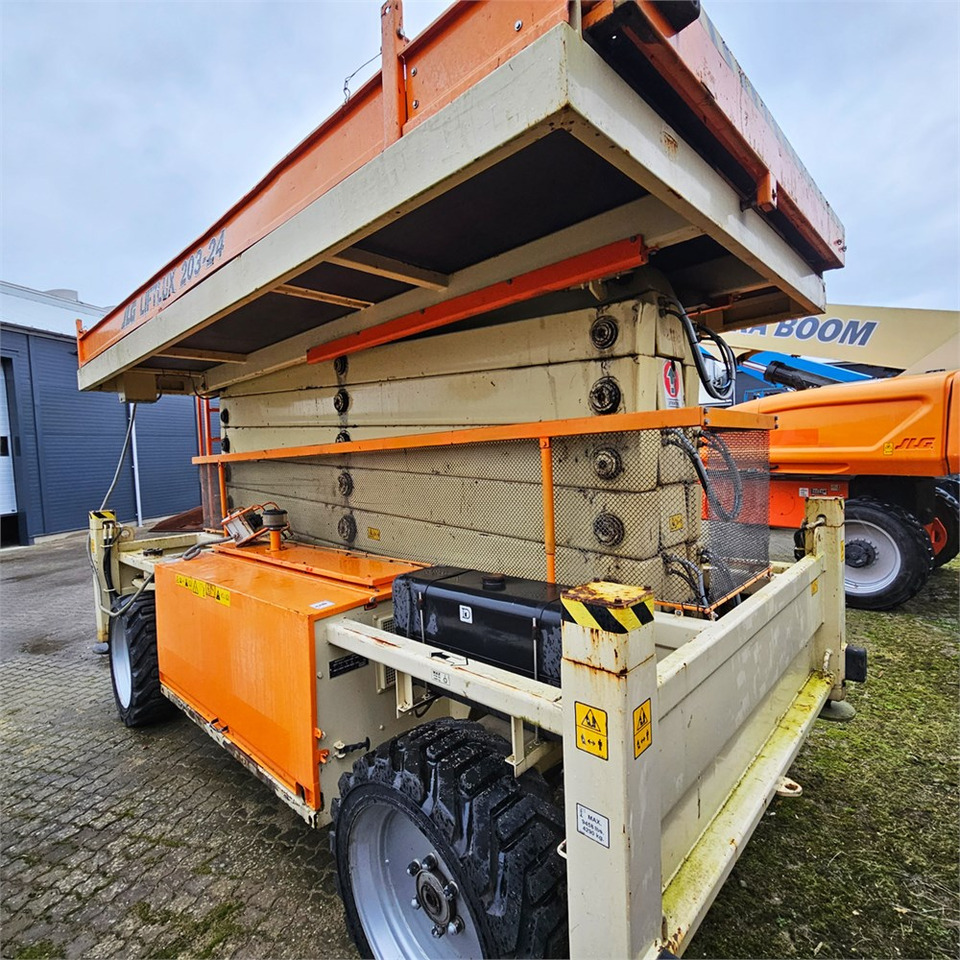 Nacelle ciseaux JLG 203-24: photos 7 Nacelle ciseaux JLG 203-24: photos 7