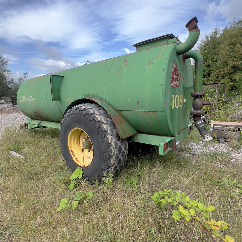 JOS 9 - Remorque citerne: photos 3 JOS 9 - Remorque citerne: photos 3