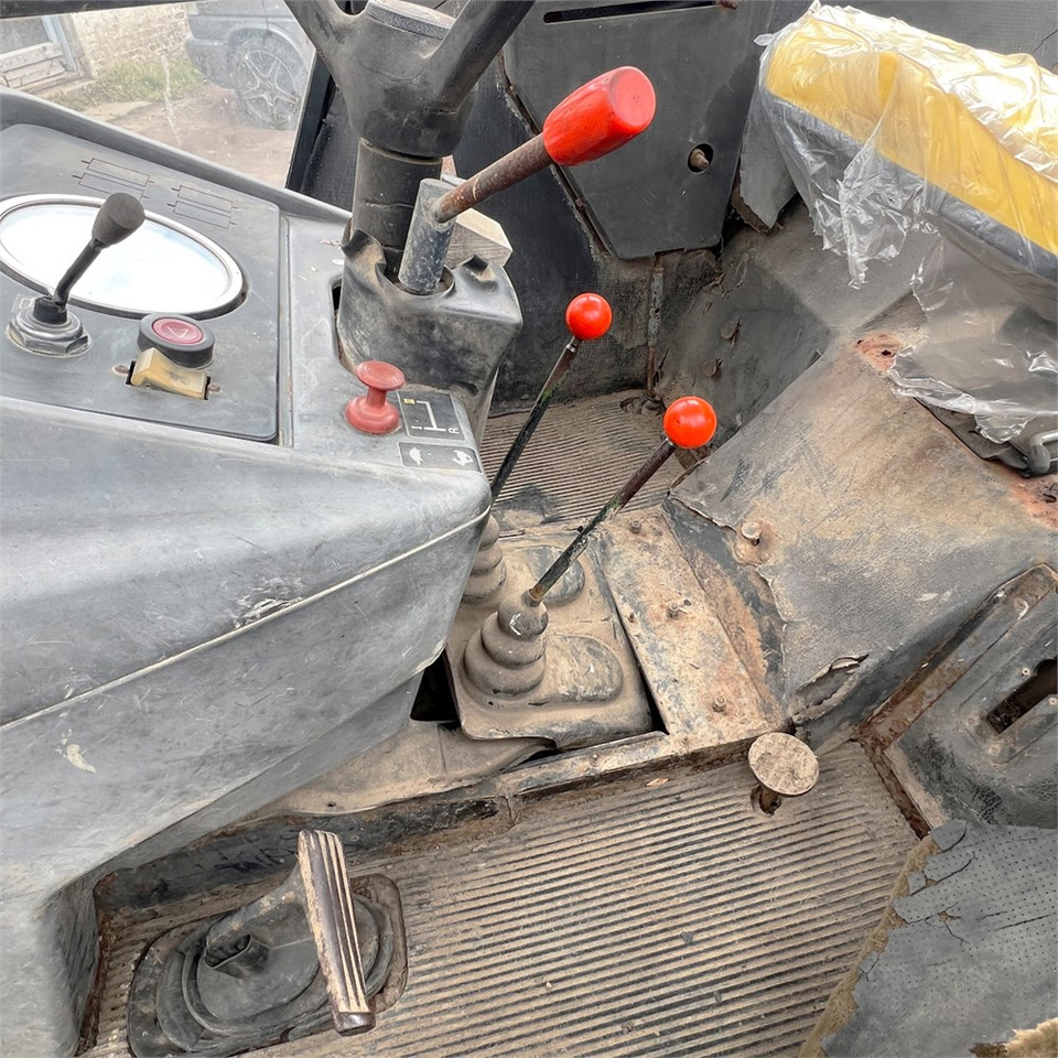 Tracteur agricole John Deere 2140: photos 18 Tracteur agricole John Deere 2140: photos 18