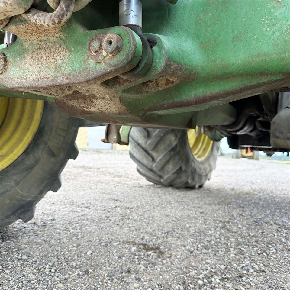 Tracteur agricole John Deere 7530: photos 37