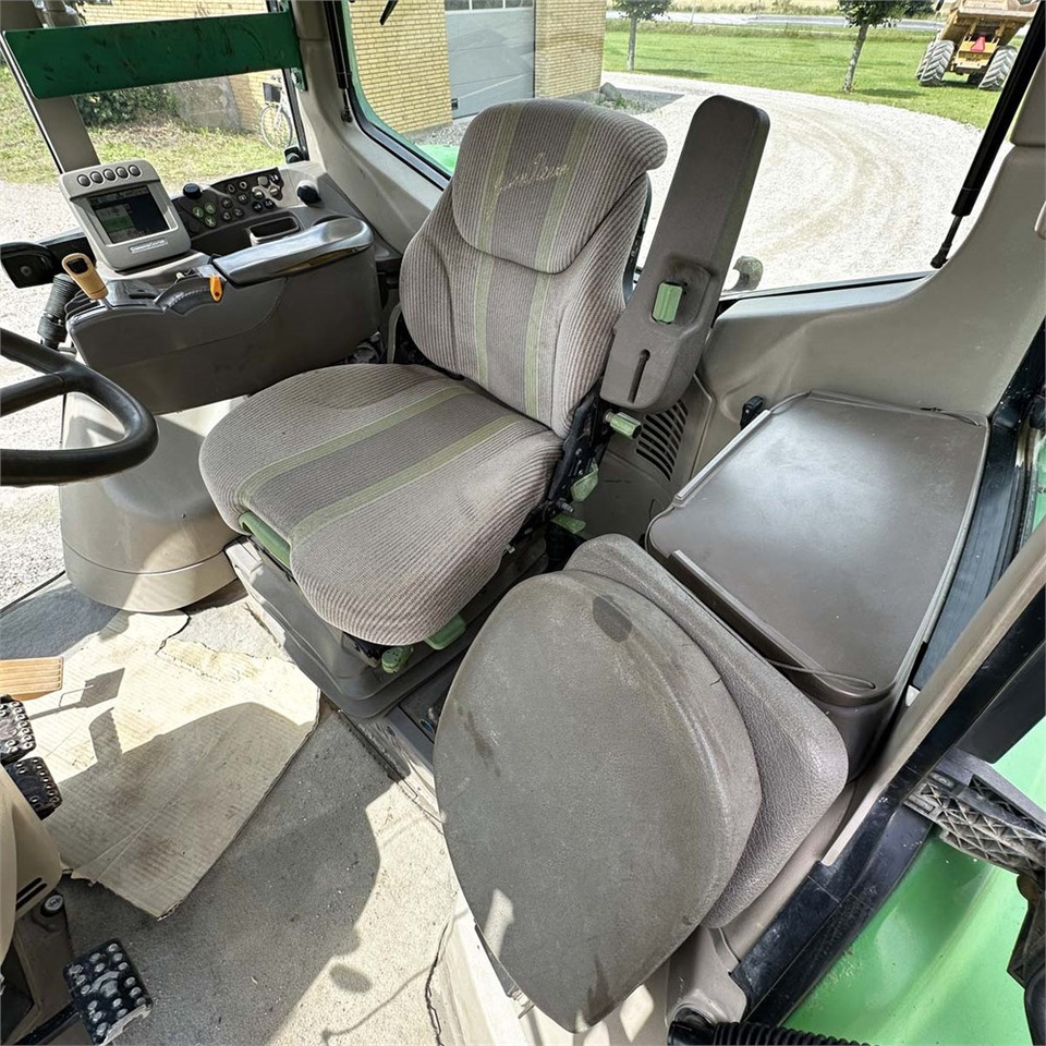 Tracteur agricole John Deere 7530: photos 11