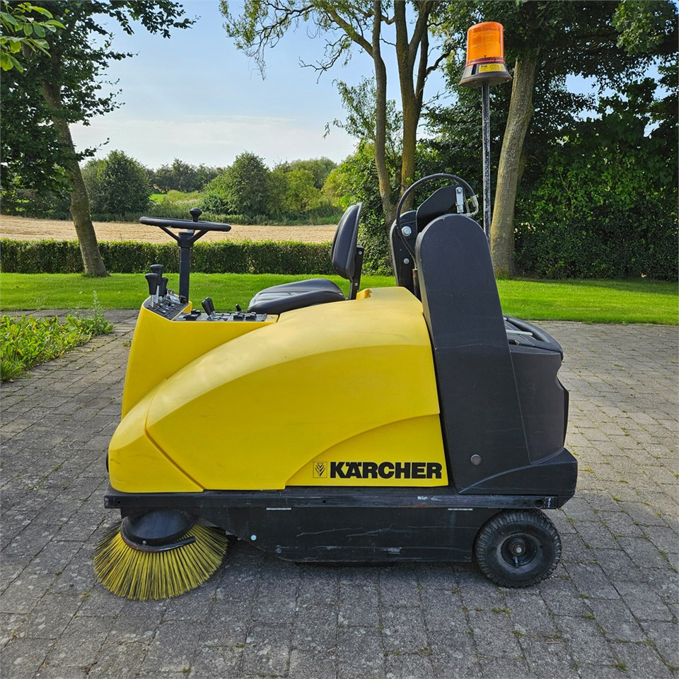 Kärcher KMR 1250 B - Balayeuse industrielle: photos 3 Kärcher KMR 1250 B - Balayeuse industrielle: photos 3