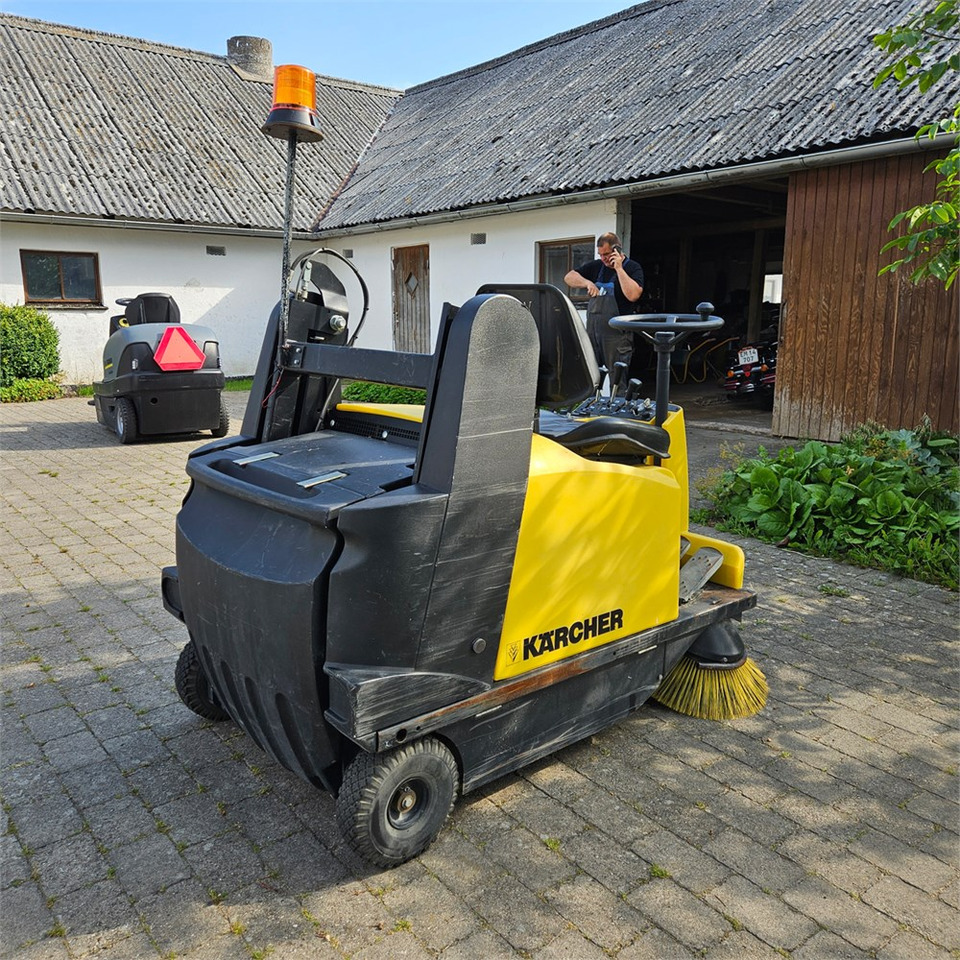 Kärcher KMR 1250 B - Balayeuse industrielle: photos 5 Kärcher KMR 1250 B - Balayeuse industrielle: photos 5