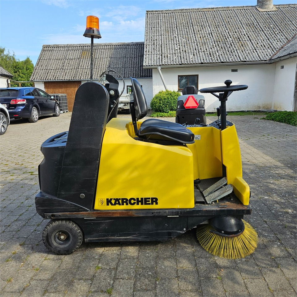 Kärcher KMR 1250 B - Balayeuse industrielle: photos 4 Kärcher KMR 1250 B - Balayeuse industrielle: photos 4