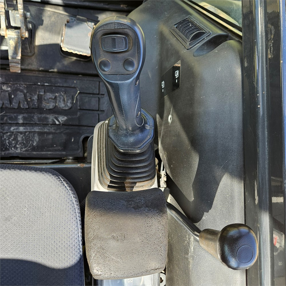 Mini pelle Komatsu PC 55 MR-3: photos 14 Mini pelle Komatsu PC 55 MR-3: photos 14