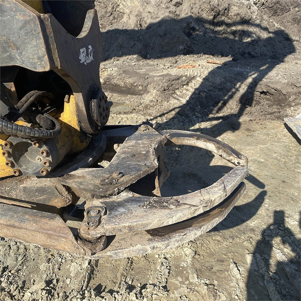 Pelle sur chenille Komatsu PC210 LC-8K: photos 9 Pelle sur chenille Komatsu PC210 LC-8K: photos 9