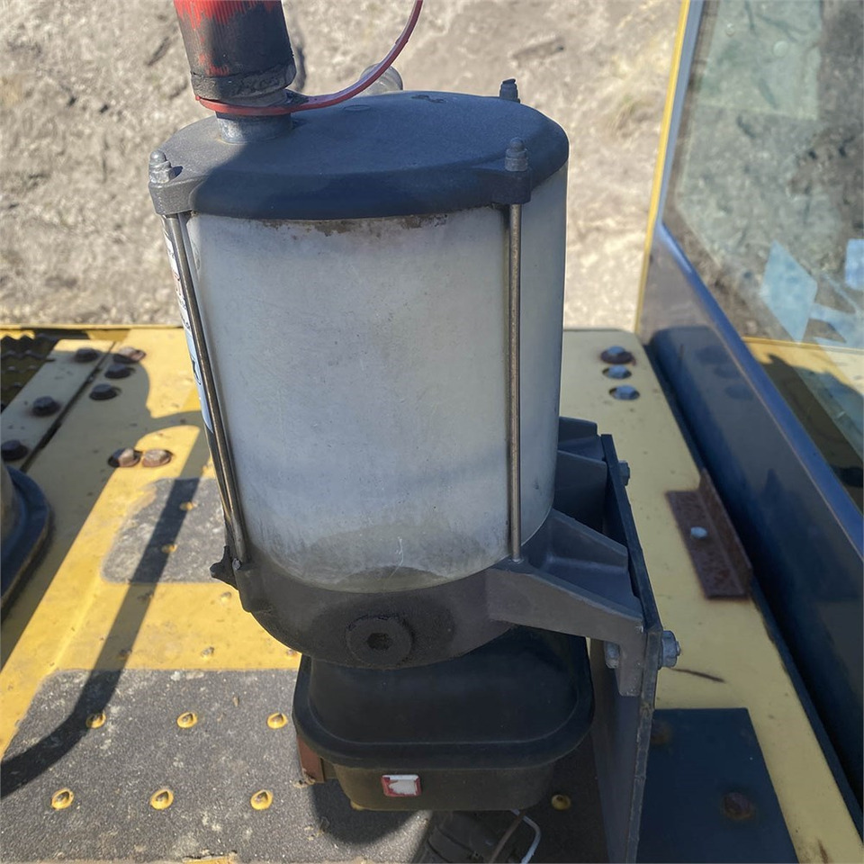 Pelle sur chenille Komatsu PC210 LC-8K: photos 13 Pelle sur chenille Komatsu PC210 LC-8K: photos 13