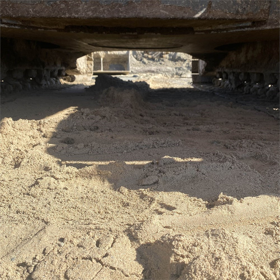 Pelle sur chenille Komatsu PC210 LC-8K: photos 31 Pelle sur chenille Komatsu PC210 LC-8K: photos 31