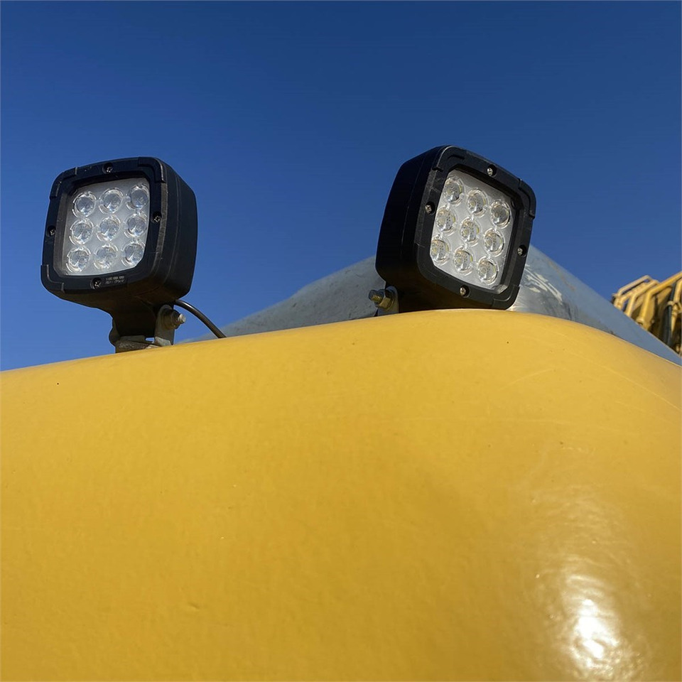 Pelle sur chenille Komatsu PC210 LC-8K: photos 24 Pelle sur chenille Komatsu PC210 LC-8K: photos 24