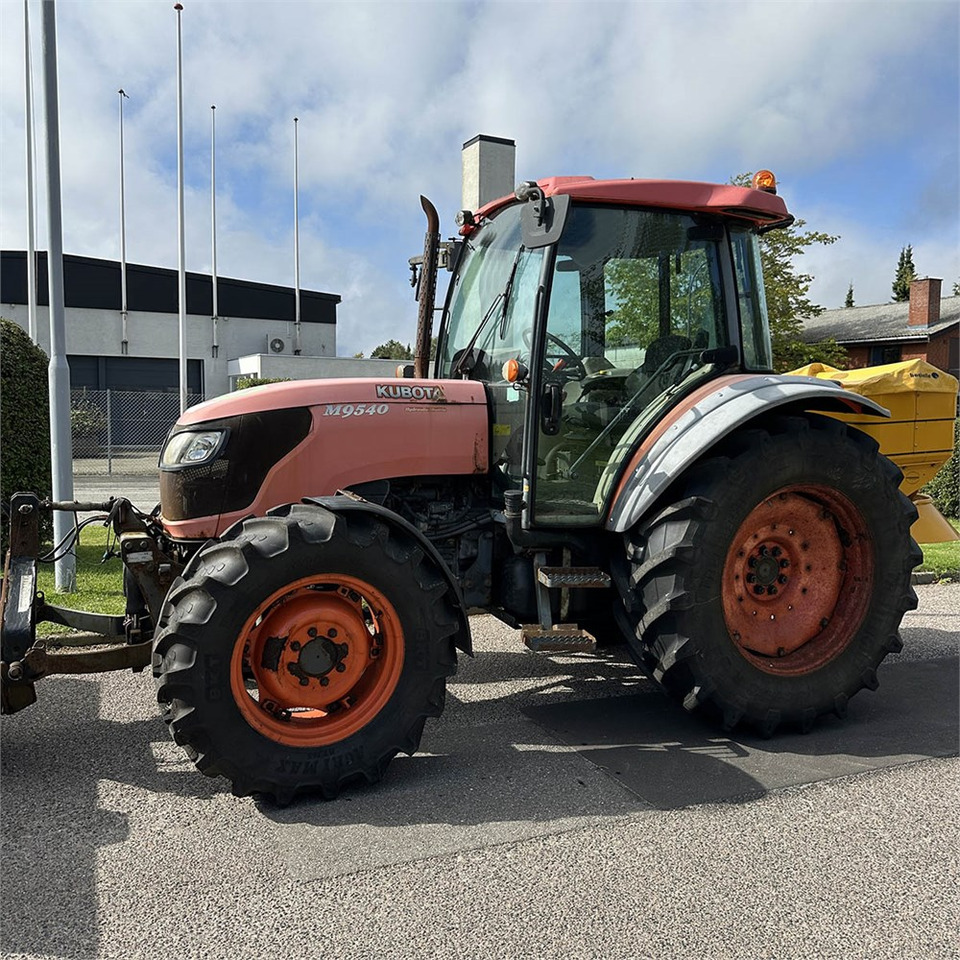 Kubota M 9540 2/4 WD - Tracteur agricole: photos 3 Kubota M 9540 2/4 WD - Tracteur agricole: photos 3