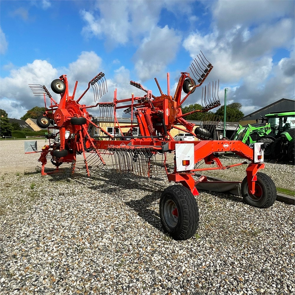 Kuhn GA8020 - Matériel de fenaison: photos 3 Kuhn GA8020 - Matériel de fenaison: photos 3