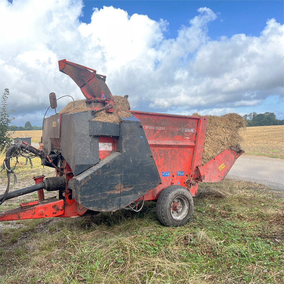 Kuhn Pri 3560 - Matériel d'élevage: photos 1 Kuhn Pri 3560 - Matériel d'élevage: photos 1