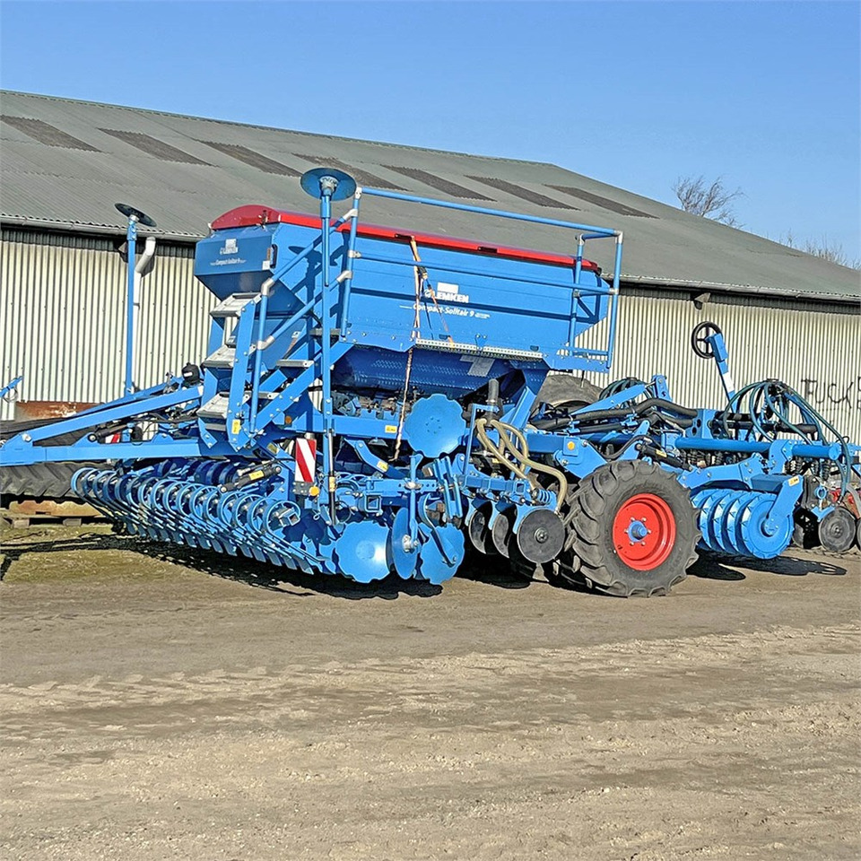 Lemken Compact Solitair 9HD - Semoir/ Planteuse: photos 1 Lemken Compact Solitair 9HD - Semoir/ Planteuse: photos 1
