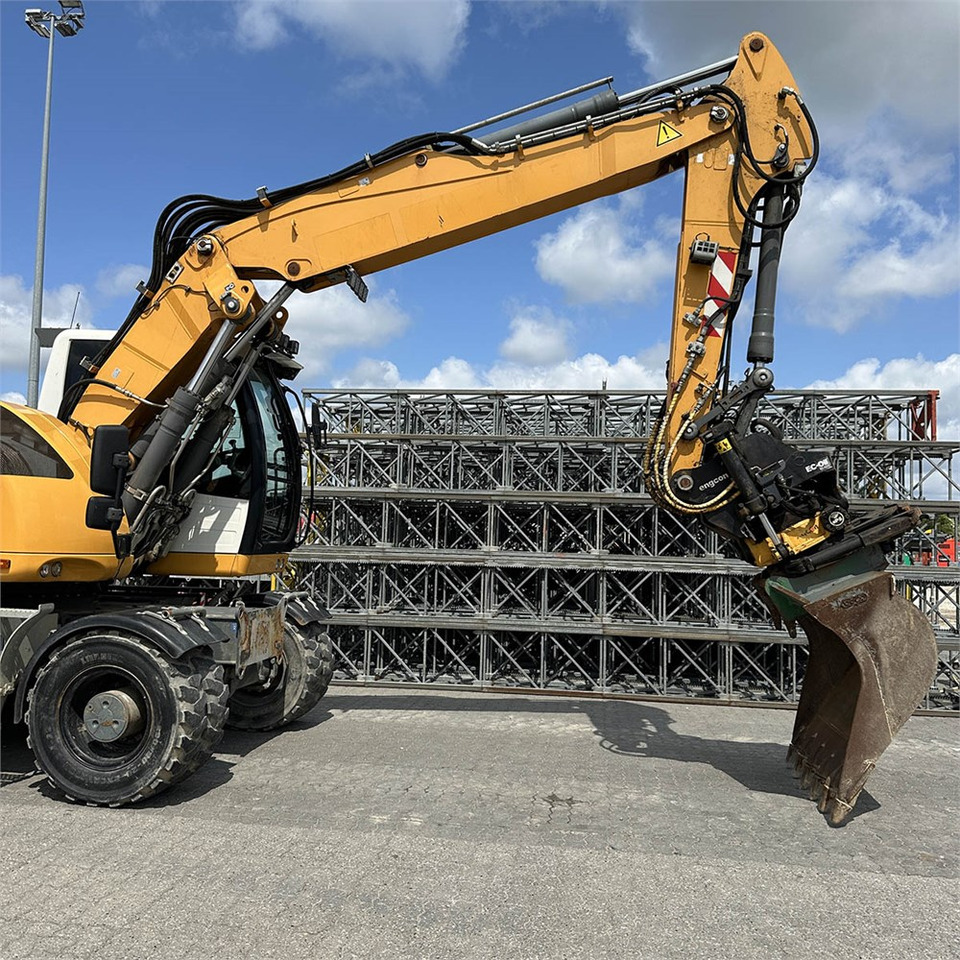 Liebherr A 918 Litronic en leasing occasion Liebherr A 918 Litronic: photos 25