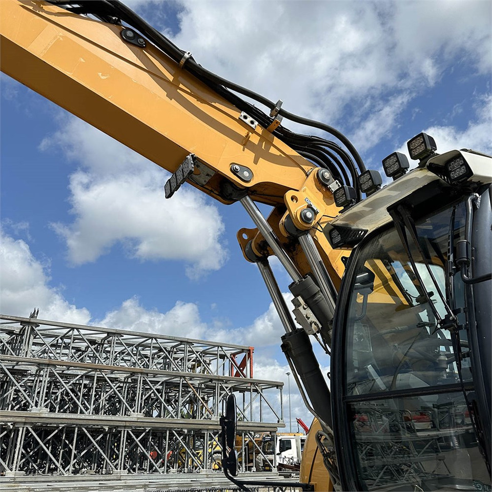 Liebherr A 918 Litronic en leasing occasion Liebherr A 918 Litronic: photos 39