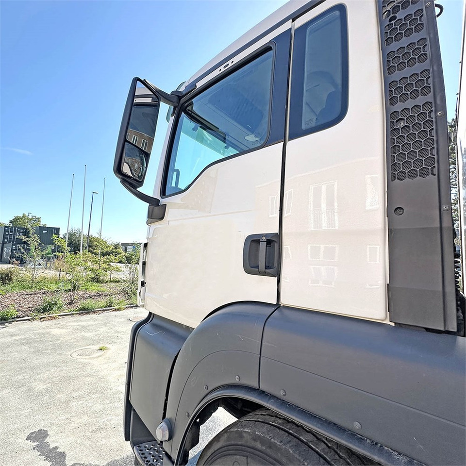 Camion plateau, Répandeuse MAN TG 35. 8x2-6 BL: photos 24