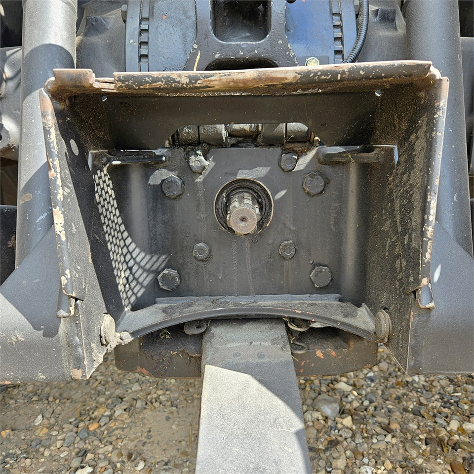 Tracteur agricole Massey Ferguson 4270: photos 33