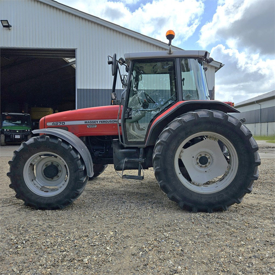 Tracteur agricole Massey Ferguson 4270: photos 8