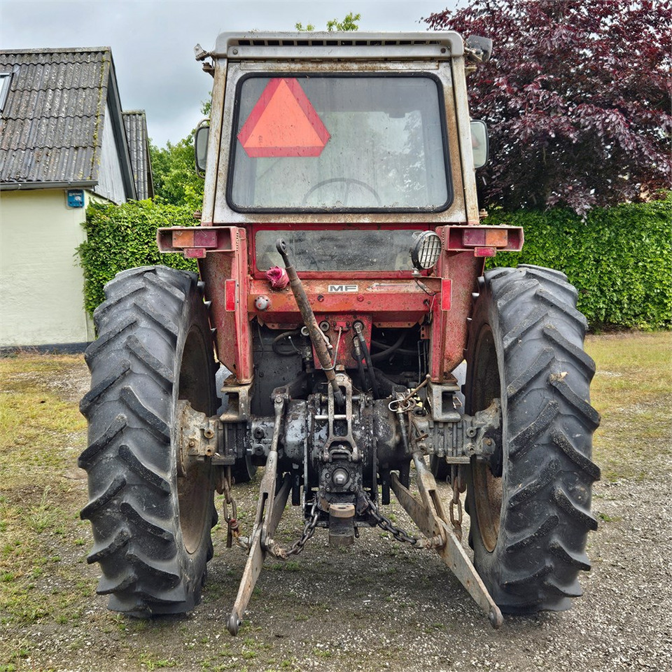 Massey Ferguson 590 - Tracteur agricole: photos 5 Massey Ferguson 590 - Tracteur agricole: photos 5