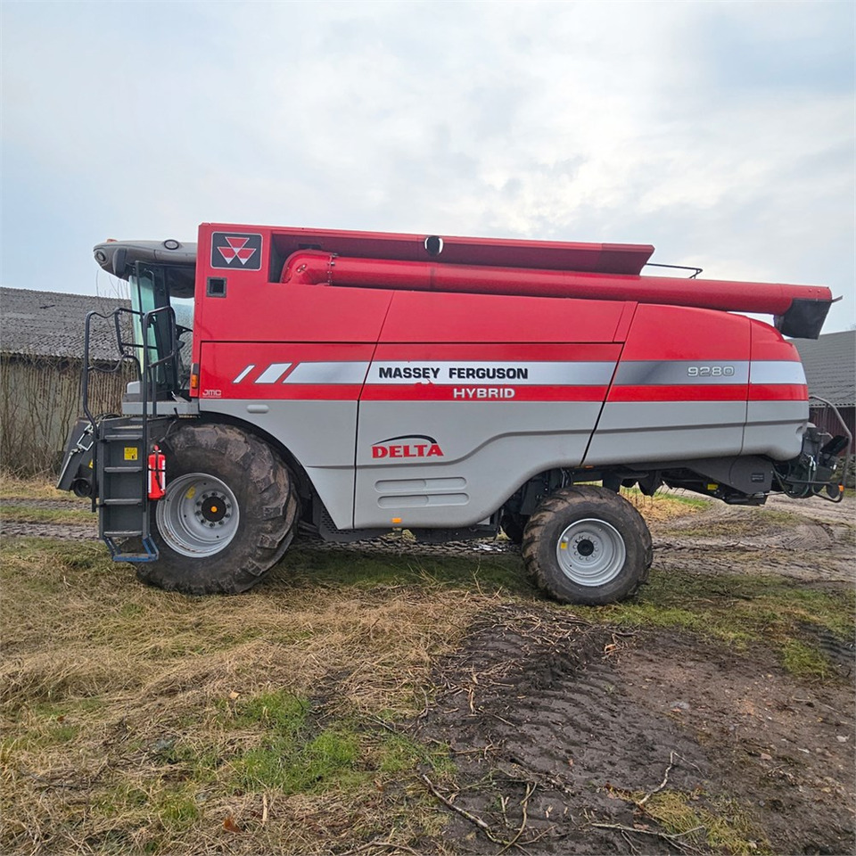 Massey Ferguson 9280 Hybrid - Matériel de récolte: photos 2 Massey Ferguson 9280 Hybrid - Matériel de récolte: photos 2