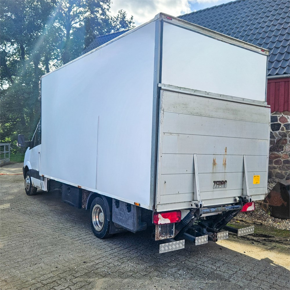 Mercedes Sprinter 515 Cdi - Fourgon grand volume: photos 3 Mercedes Sprinter 515 Cdi - Fourgon grand volume: photos 3