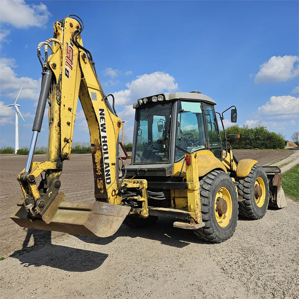 New Holland B115 B - Tractopelle: photos 5 New Holland B115 B - Tractopelle: photos 5