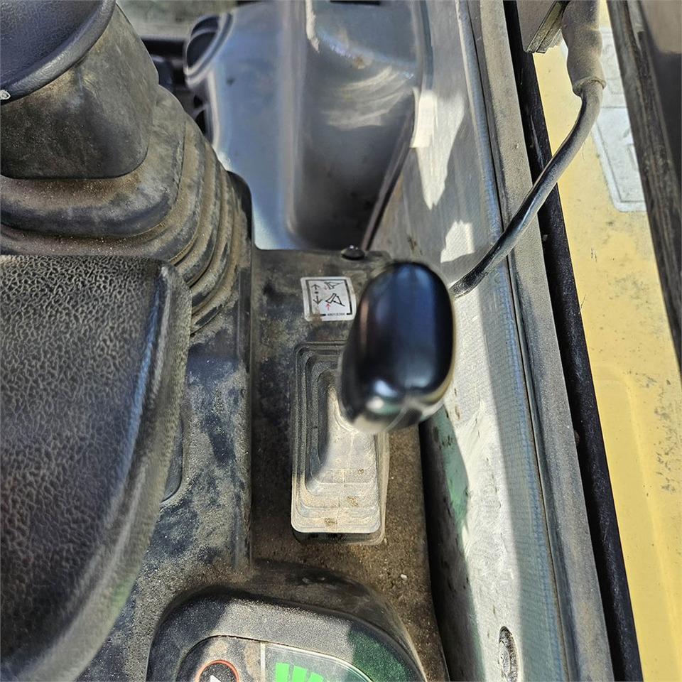 Mini pelle New Holland E26C: photos 14