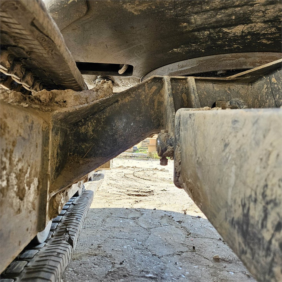 Mini pelle New Holland E26C: photos 37