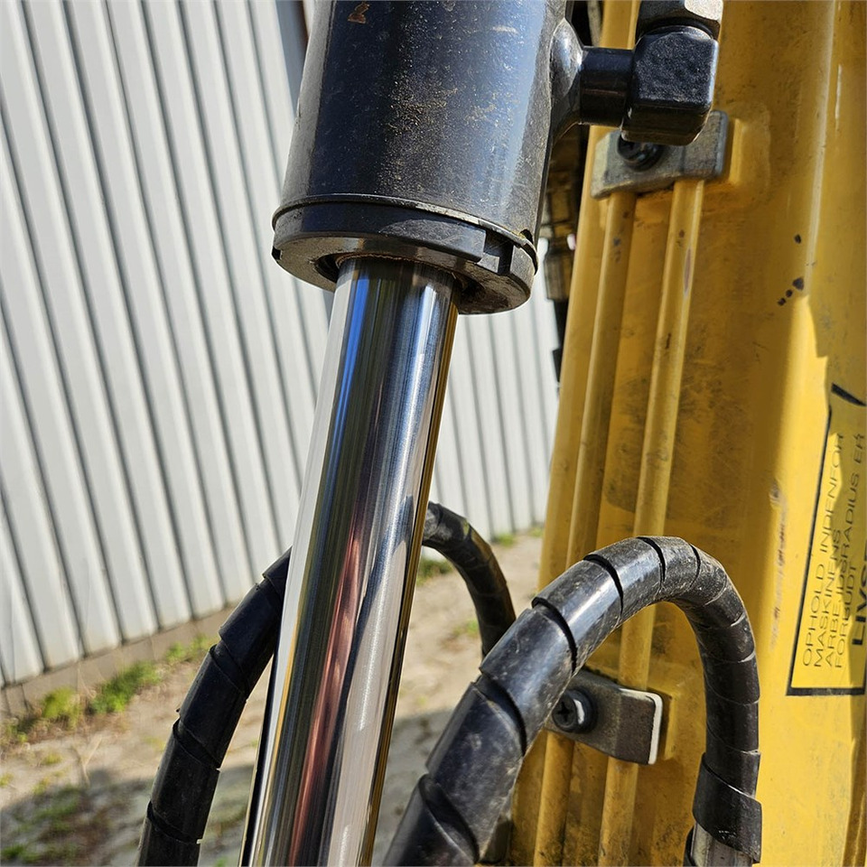 Mini pelle New Holland E26C: photos 25