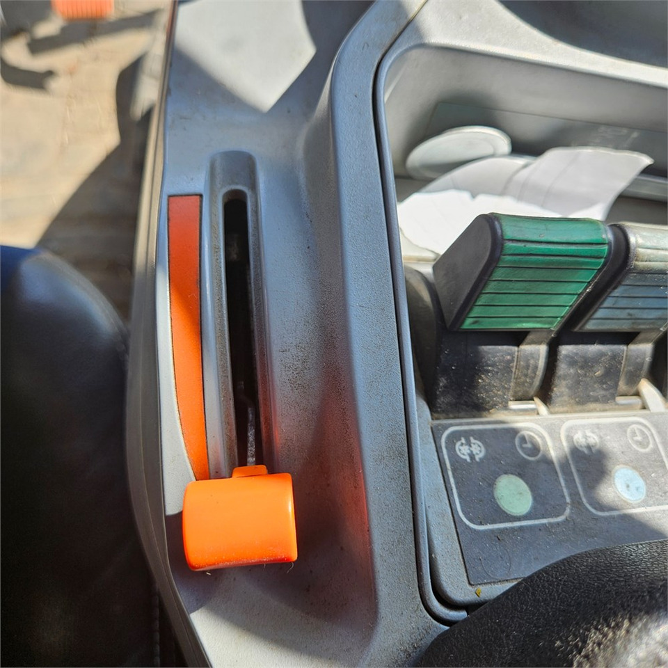 Tracteur agricole New Holland T7.235 Power Command: photos 15