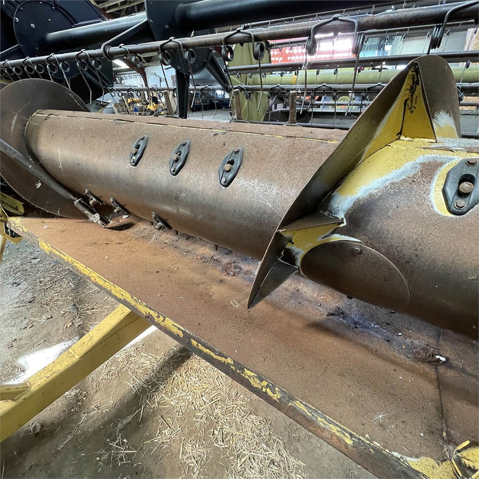 Moissonneuse-batteuse New Holland TX 30: photos 41